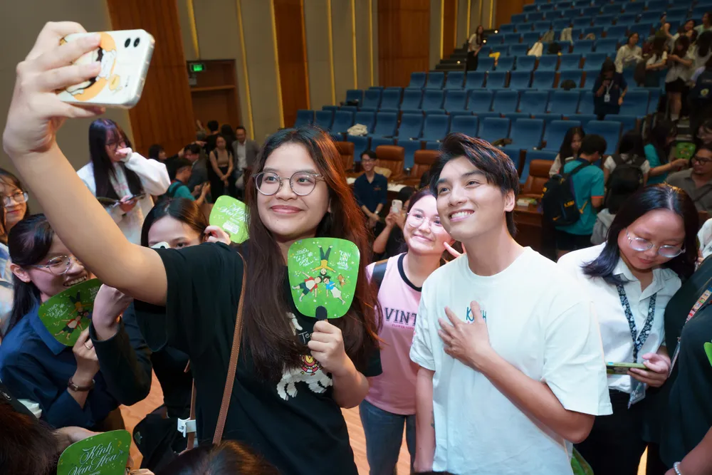 giao luu kinh van hoa 9.jpg