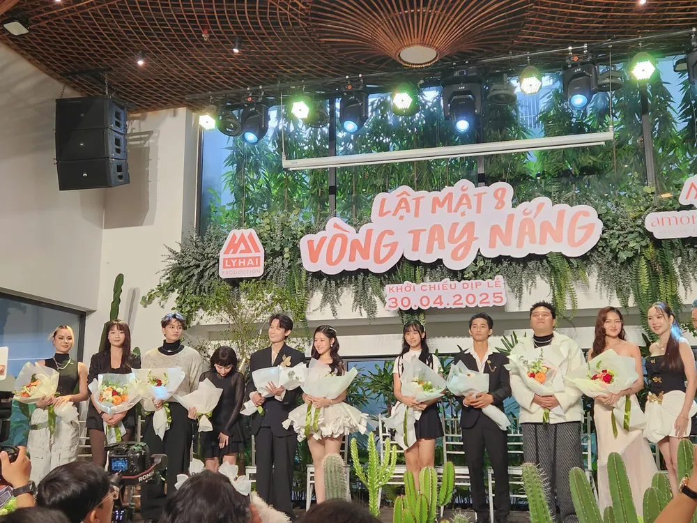 lat mat 8 ly hai 4.jpg