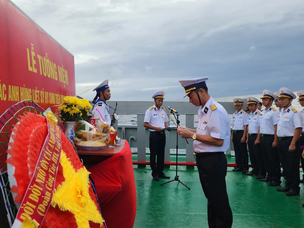 chuc tet nha gian DK1 (24).jpg