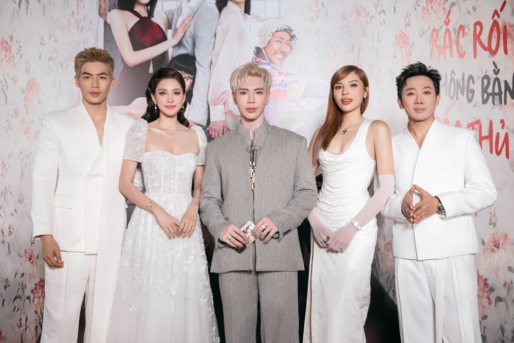 Bo tu bao thu ra mat 13.jpeg