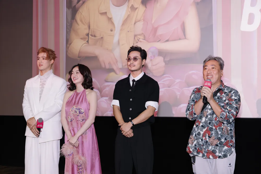 ra mat yeu nham ban than 15.jpg