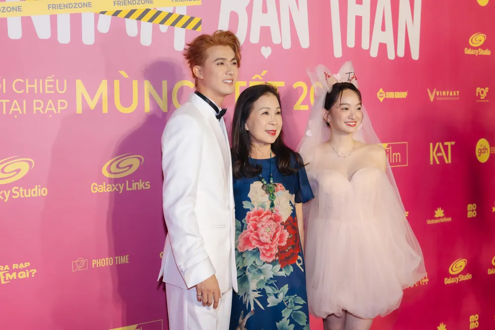 ra mat yeu nham ban than 8.jpg