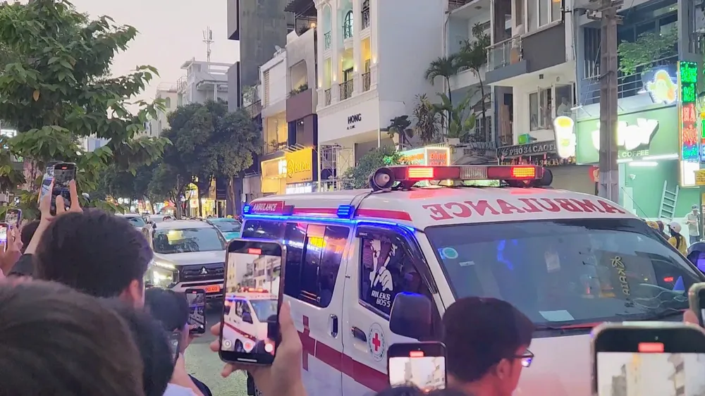 xin loi am duong lo 2.jpg