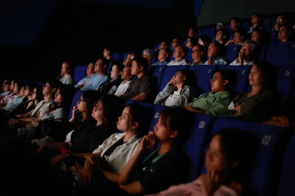 giao luu vuot song 2.jpg