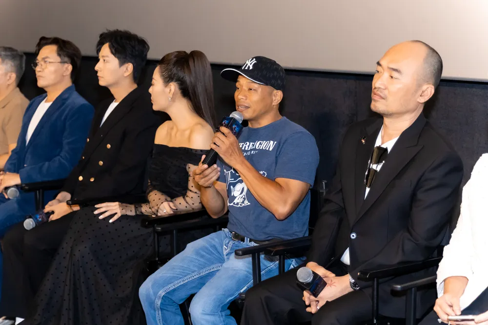 ra mat tim xac 6.jpg