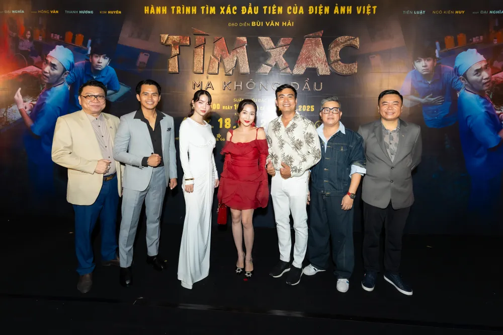 ra mat tim xac 3.jpg