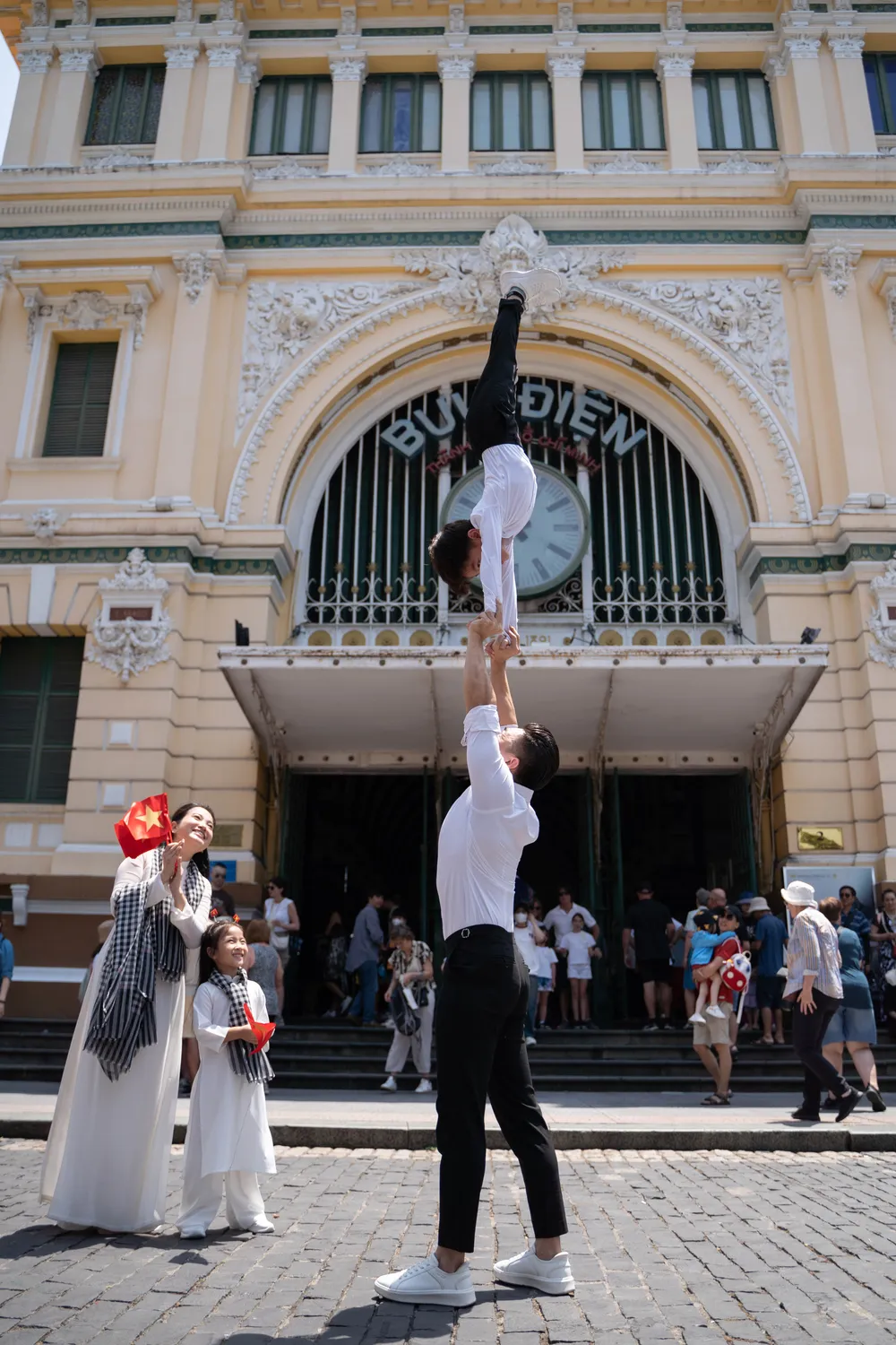 quoc co hong phuong 8.jpg