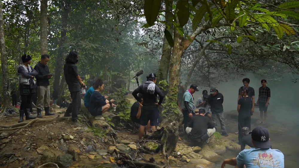 boi canh tham tu kien 3.png