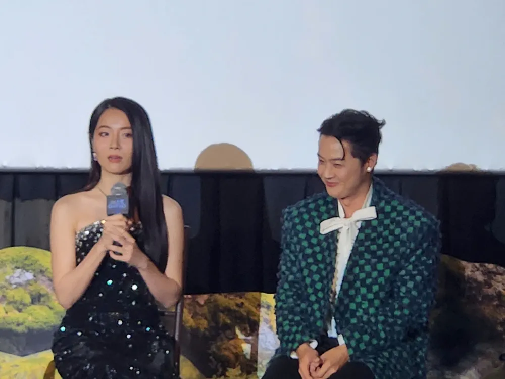 phim duoi day ho 2.jpg