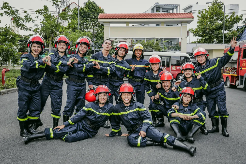 chien si qua cam 1.jpg