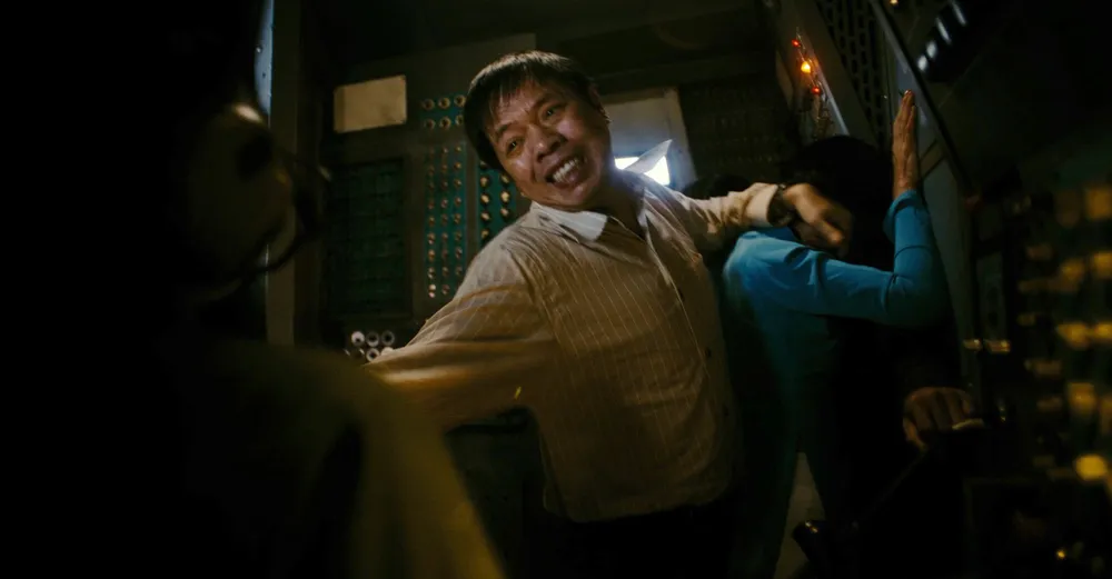 tu chien tren khong 2.jpg