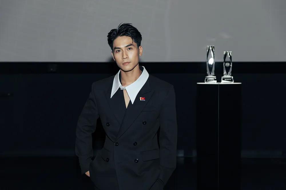 vo dien gia huy 2.JPG