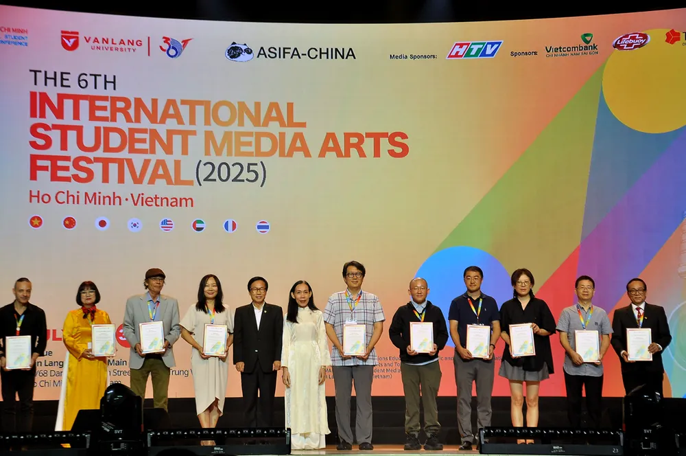 lhp sinh vien 2025 3.jpg