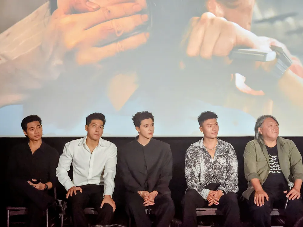 phim tu chien tren khong 5.jpg