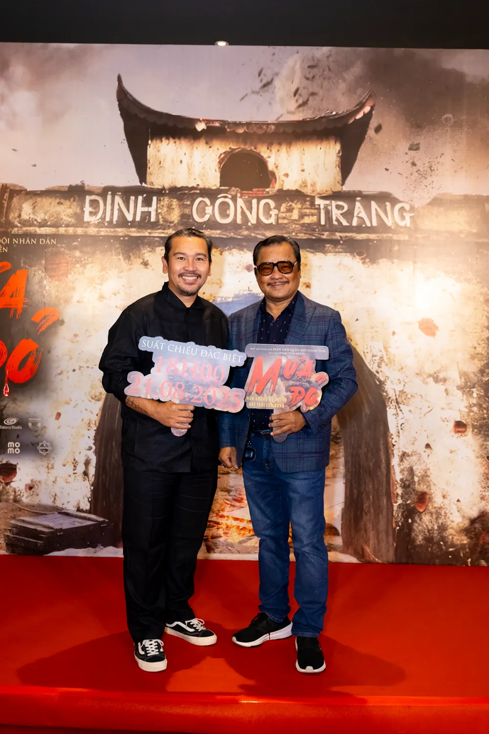 ra mat mua do 14.jpg