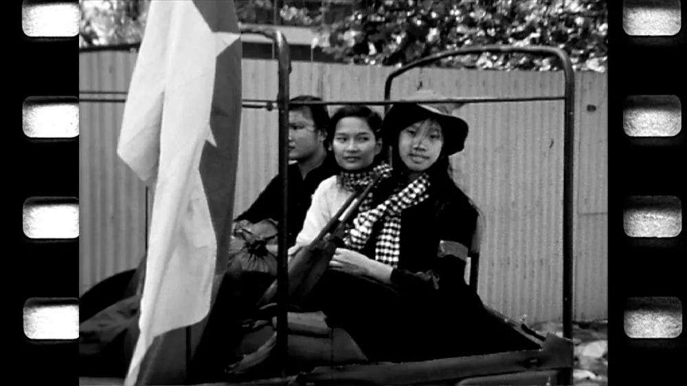 Hình ảnh tư liệu quý xuất hiện trong bộ phim.