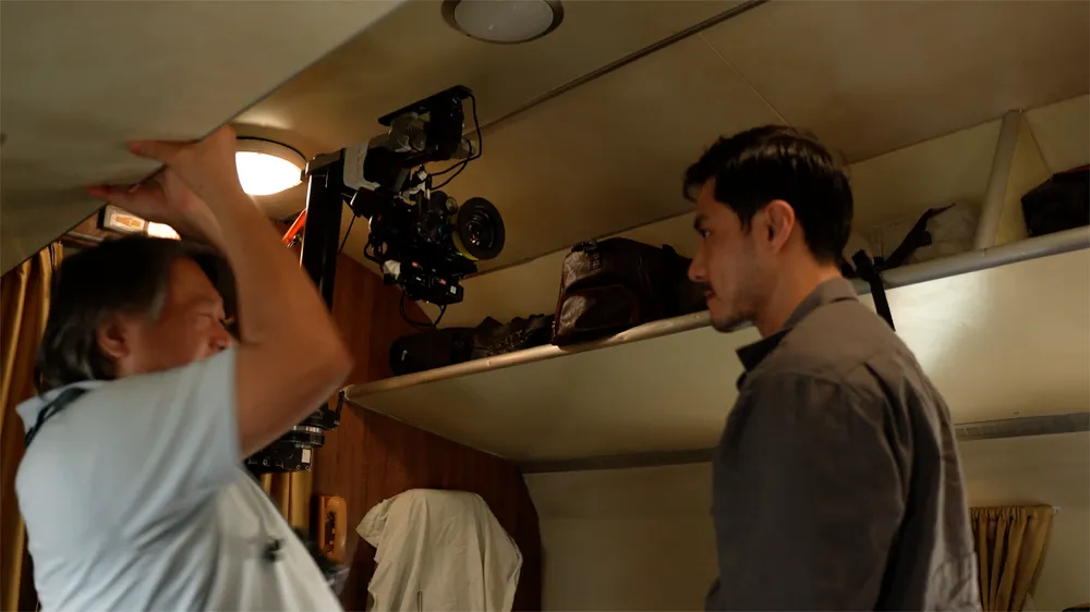 tu chien tren khong 2.png