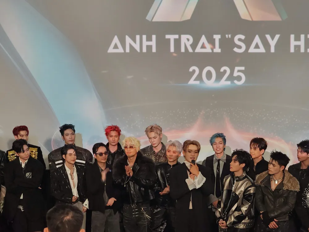 anh trai say hi 2025 (1).jpg