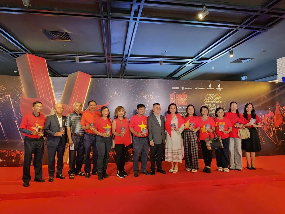 phim to quoc trong tim 3.jpg