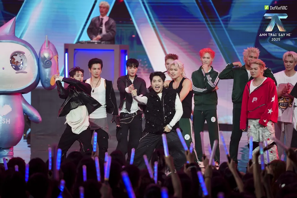 anh trai say hi concert 2.jpg