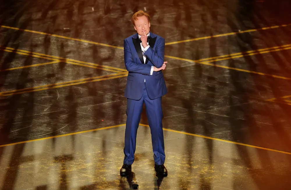 Conan O'Brien - người đảm nhận vai trò dẫn dắt lễ trao giải khá thành công. Ảnh- Reuters.jpg