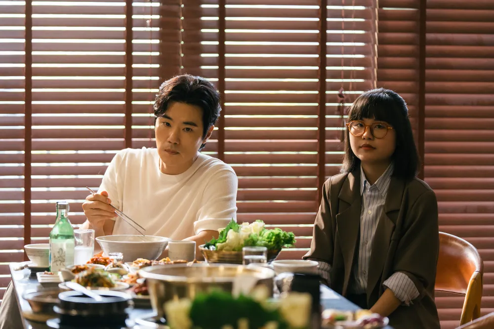 dai tiec trang mau 8 2.jpg