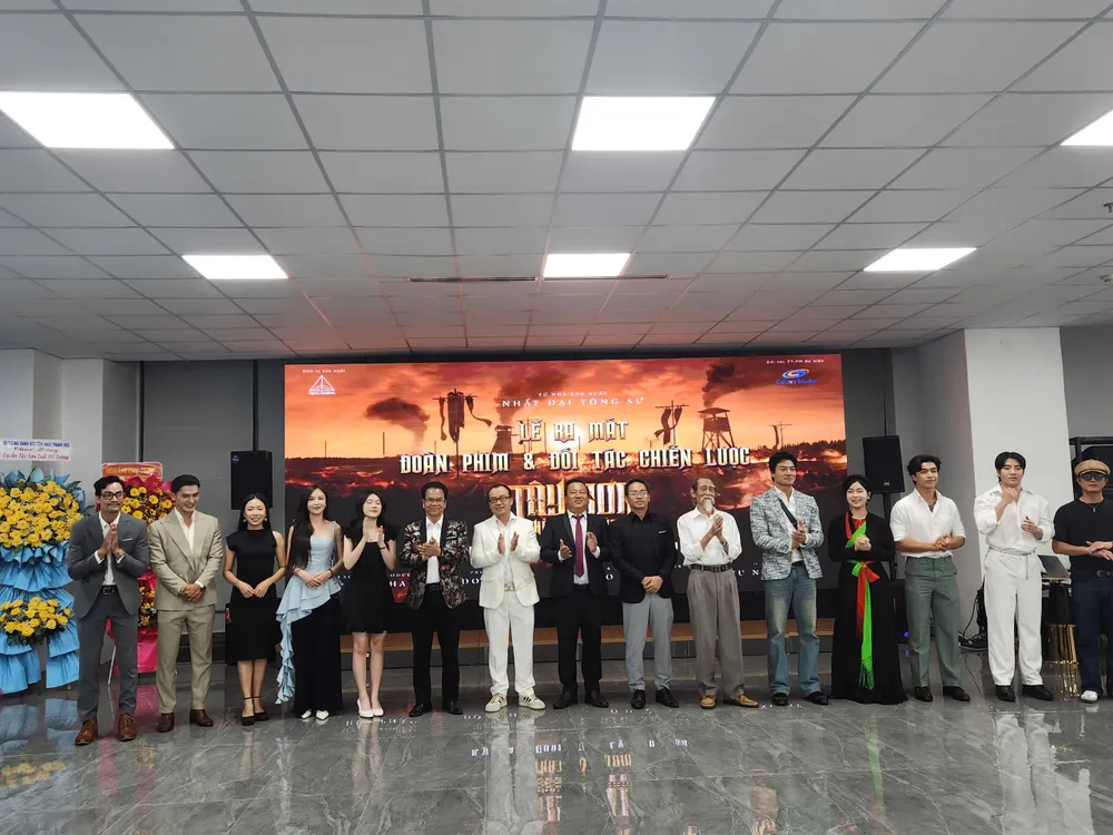 Tay son that ho tuong (2).jpg