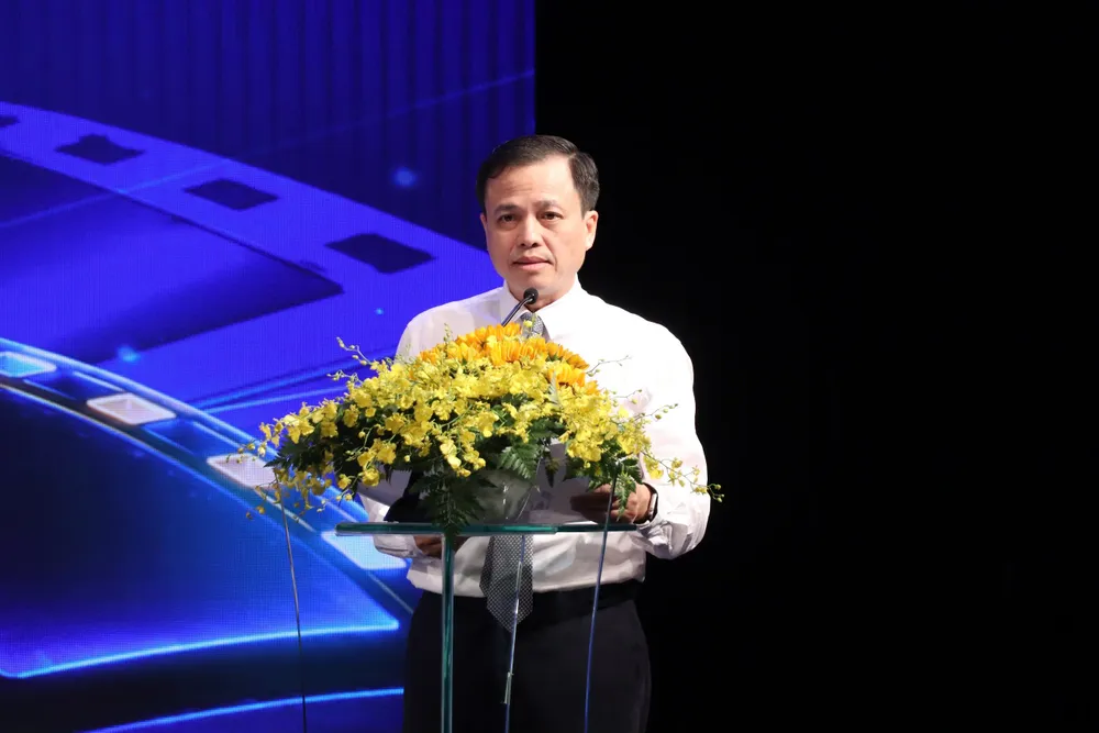 tuan phim 4.jpg