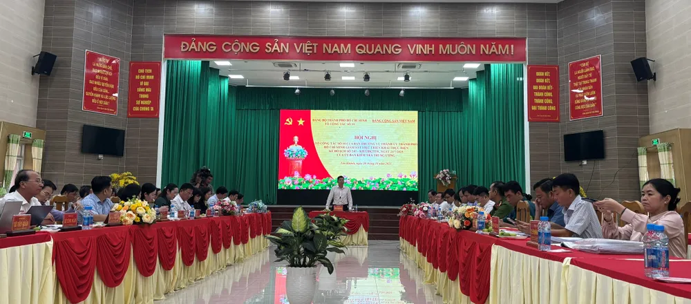 quang cảnh bưởi làm việc 30-10 .jpg