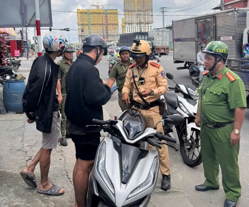 RA QUÂN KIỂM TRA 31-10 .jpg