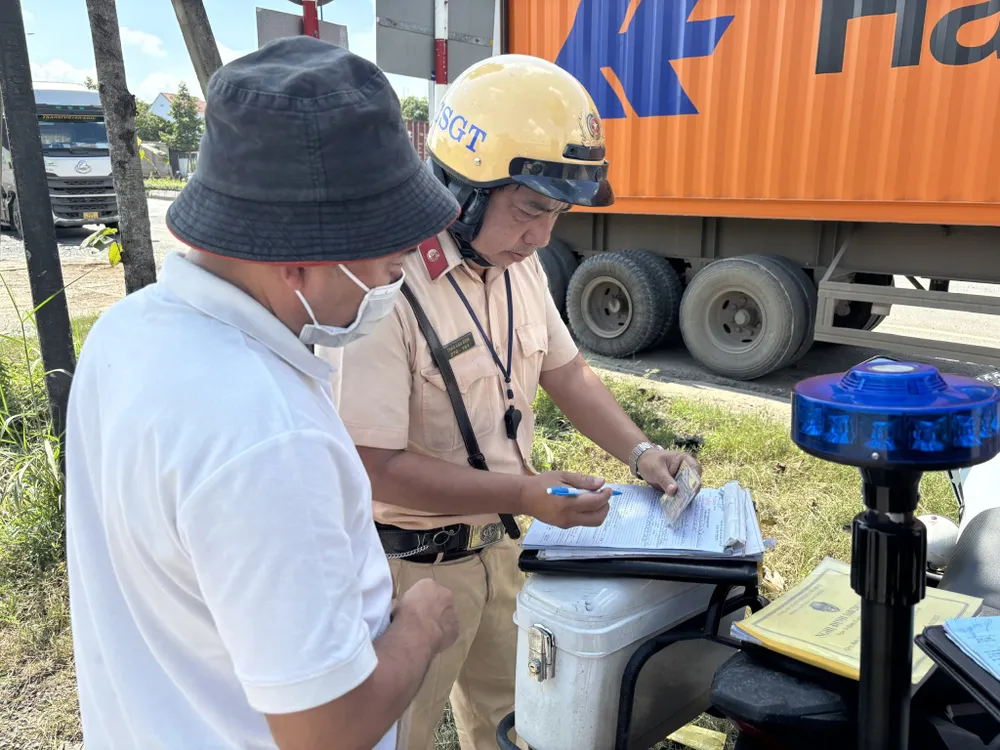 VI PHẠM 1 (9-11).jpg