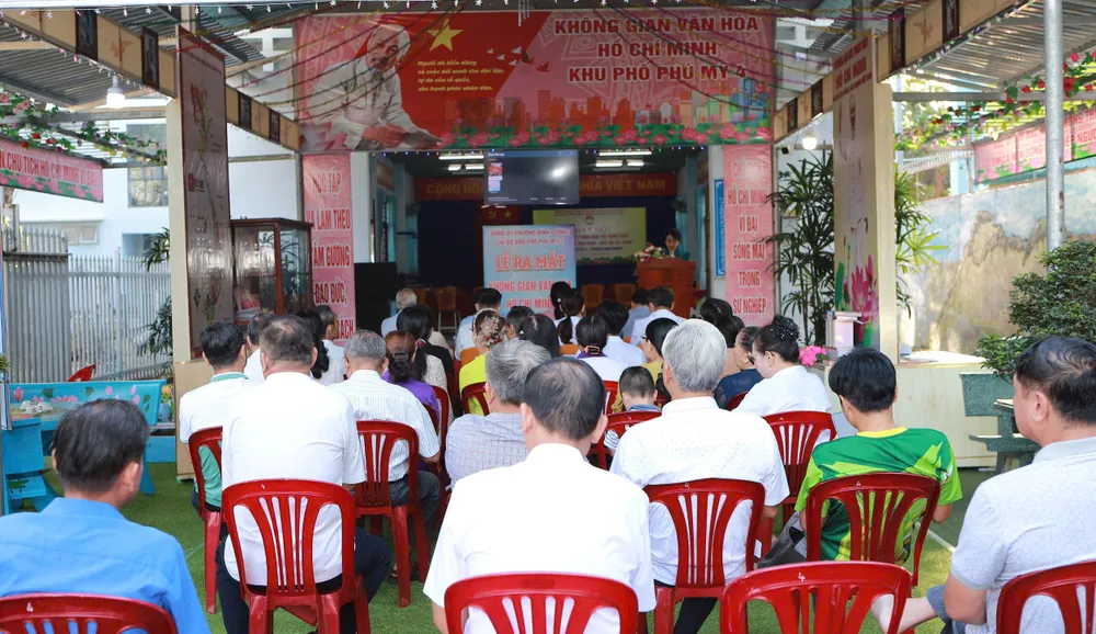 không gian HCM 3 .jpg