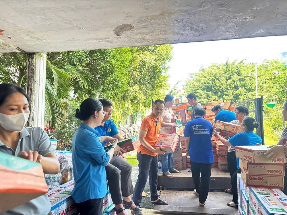 hang hòa tập kết.jpg