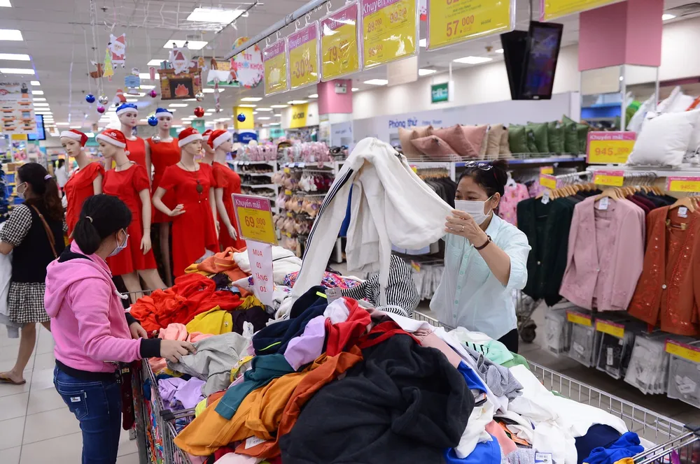 Sức mua yếu, siêu thị ồ ạt “kích hoạt” khuyến mãi ảnh 1
