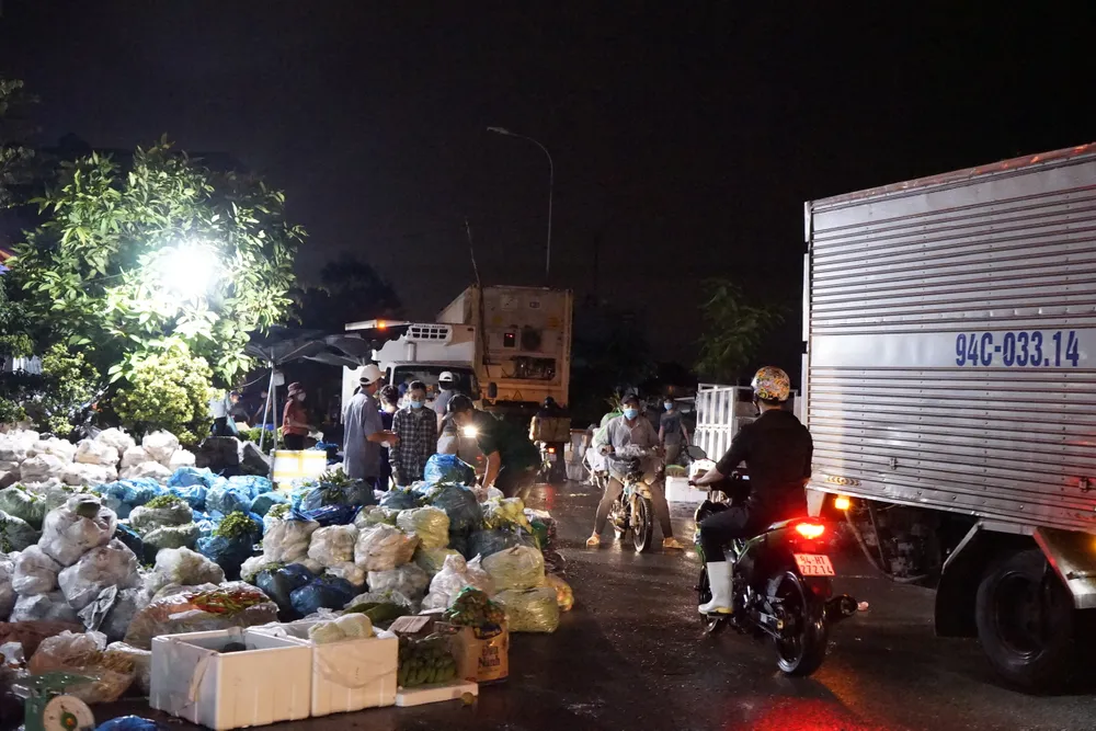 Kiến nghị xử lý bất cập quanh chợ Bình Điền ảnh 1