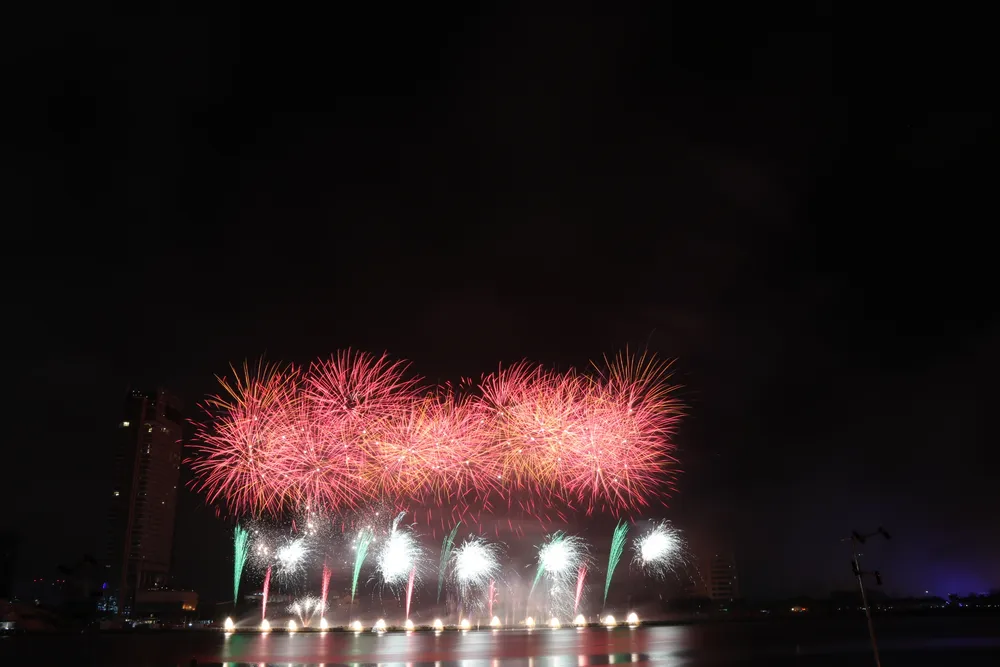 Khai mạc DIFF 2017: Rực sáng đêm pháo hoa ảnh 12
