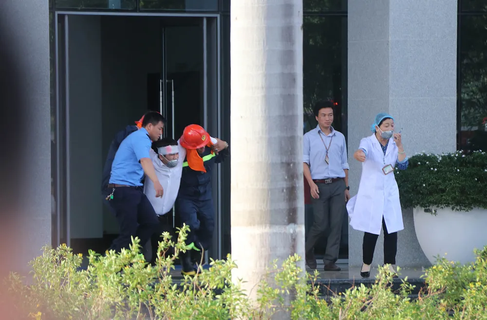 Lần đầu tiên diễn tập chữa cháy tòa nhà Trung tâm hành chính TP Đà Nẵng ảnh 7