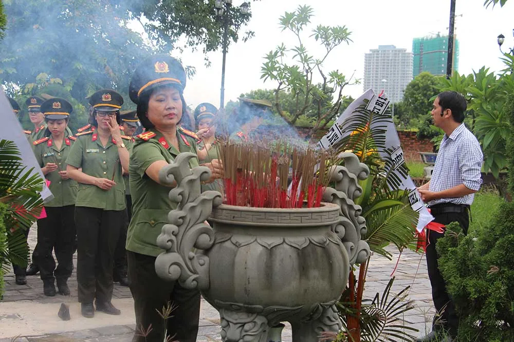 Đà Nẵng: Long trọng tổ chức kỷ niệm 70 năm Ngày Thương binh - Liệt sĩ ảnh 12