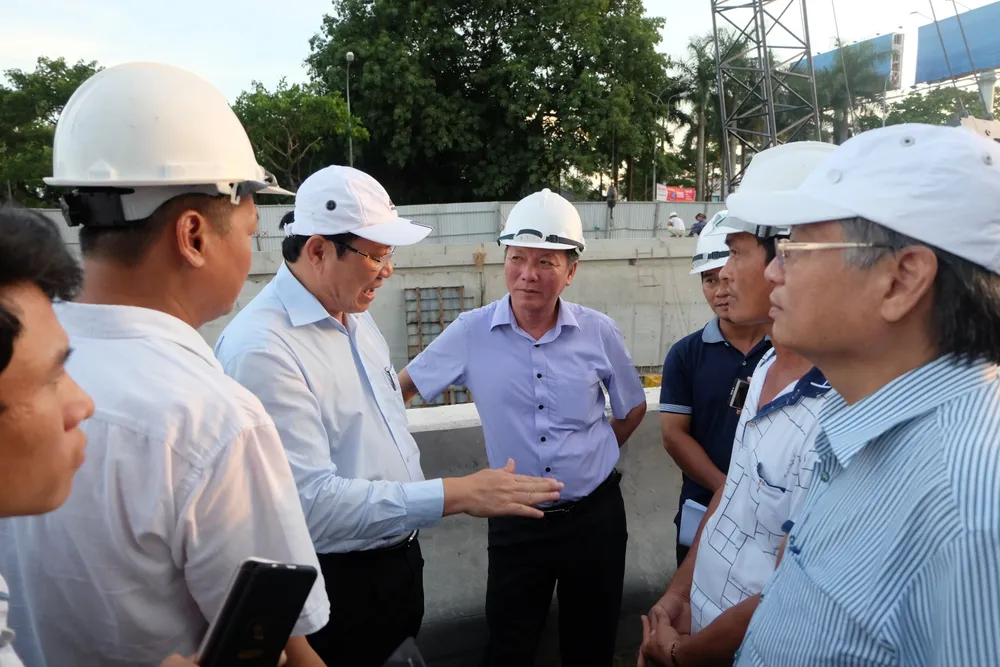 Hầm chui phục vụ APEC chậm tiến độ nghiêm trọng  ảnh 3