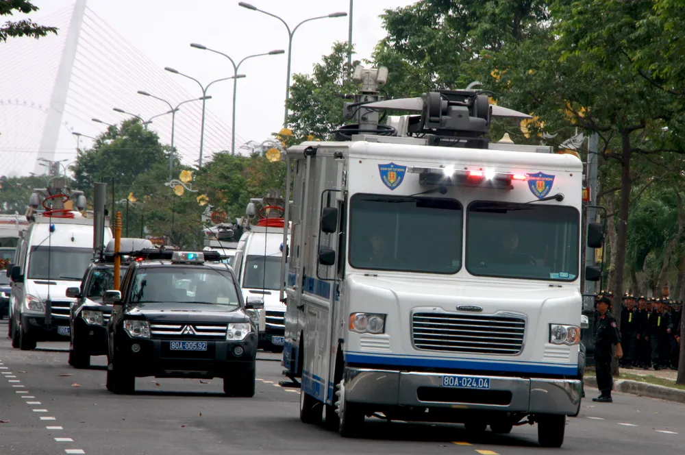 Xem lực lượng bảo vệ APEC diễn tập chống khủng bố, giải cứu con tin  ảnh 4