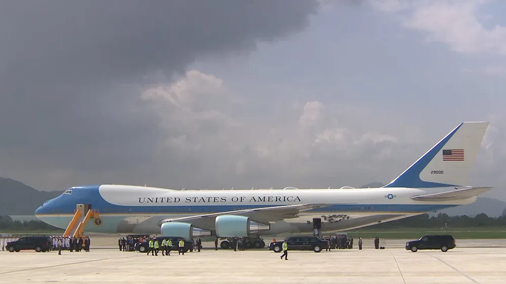 VIDEO: Tổng thống Donald Trump đến Đà Nẵng  ảnh 1