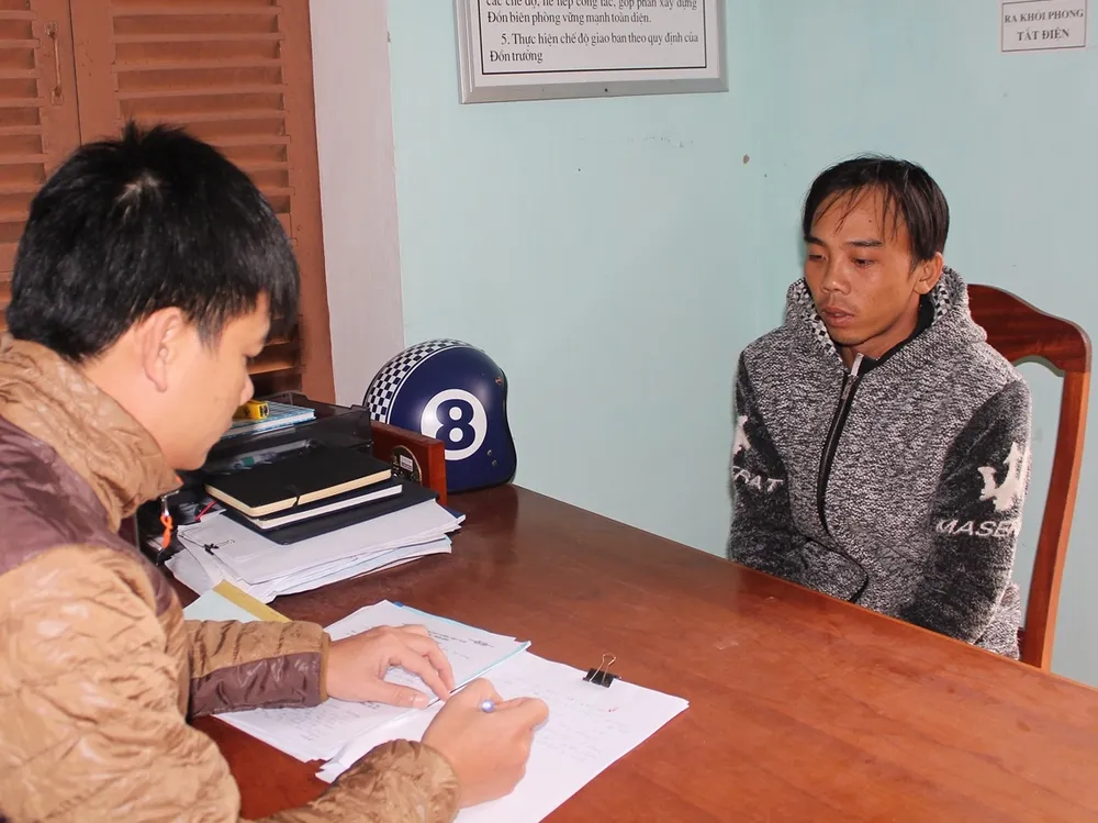 Bắt giữ 3 đối tượng, giải cứu 4 thuyền viên bị “bán” cho tàu cá ảnh 1