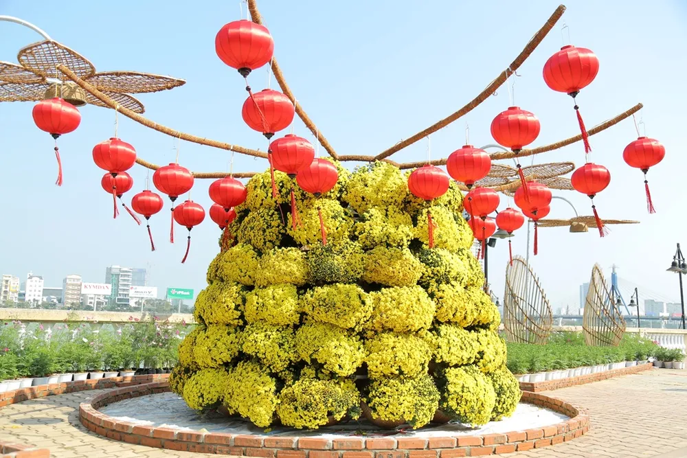 Nhộn nhịp đường hoa xuân Đà Nẵng  ảnh 3