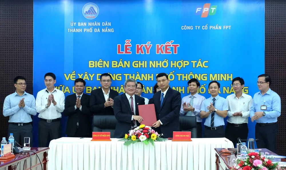 Đà Nẵng hợp tác với FPT phát triển "thành phố thông minh"