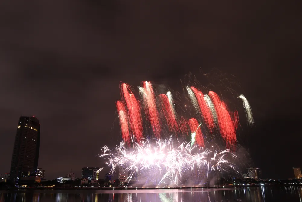 Bầu trời Đà Nẵng rực rỡ pháo hoa  ảnh 3