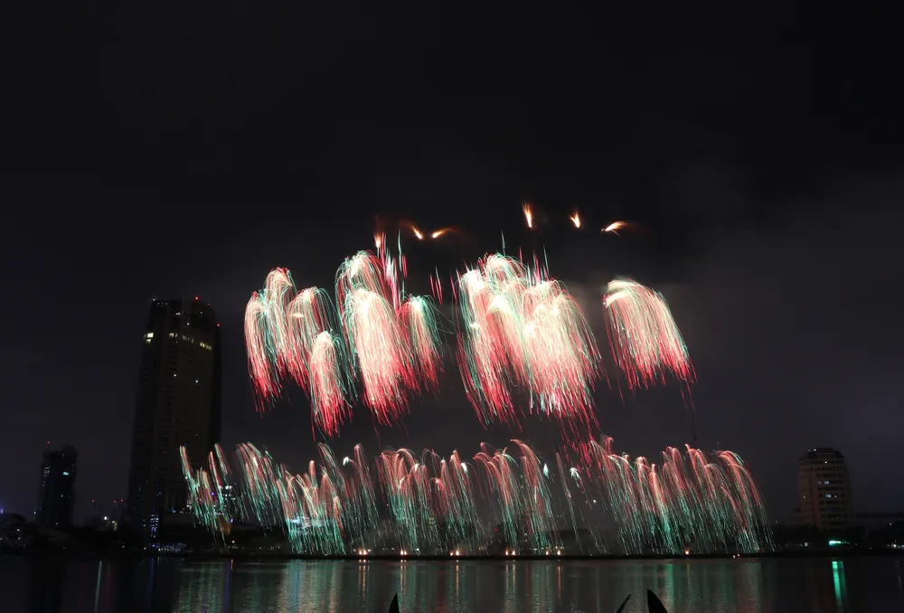 Bầu trời Đà Nẵng rực rỡ pháo hoa  ảnh 22