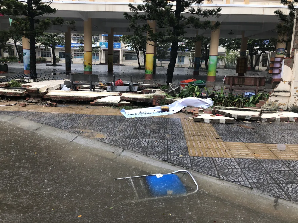 Mưa lớn gây ngập, ngày mai 10-12, học sinh - sinh viên trên toàn thành phố Đà Nẵng được nghỉ học ảnh 14