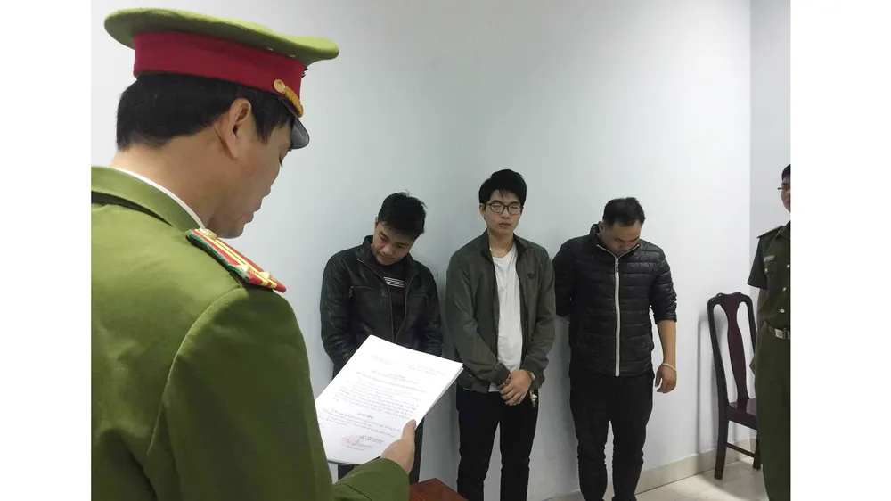 Tống đạt lệnh khởi tố các đối tượng