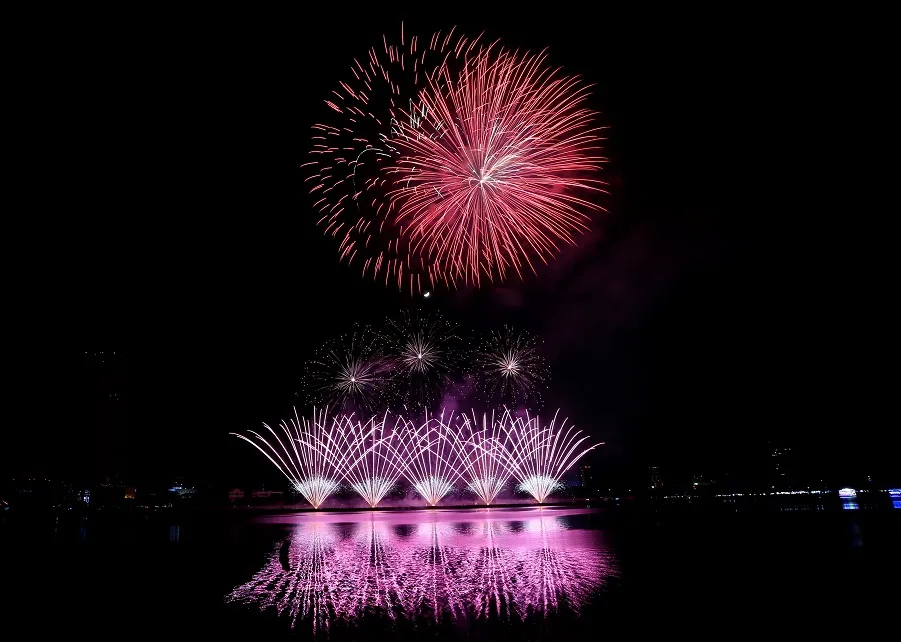 DIFF 2019: Brazil và Bỉ “kể chuyện” bằng vũ điệu ánh sáng ảnh 16