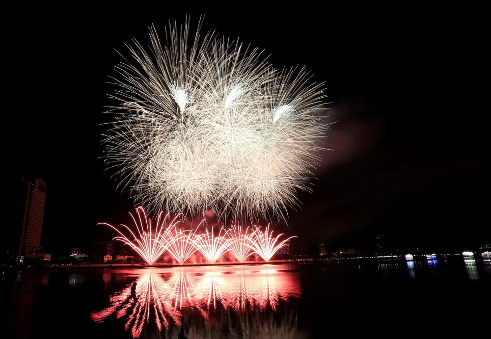 DIFF 2019: Brazil và Bỉ “kể chuyện” bằng vũ điệu ánh sáng ảnh 18